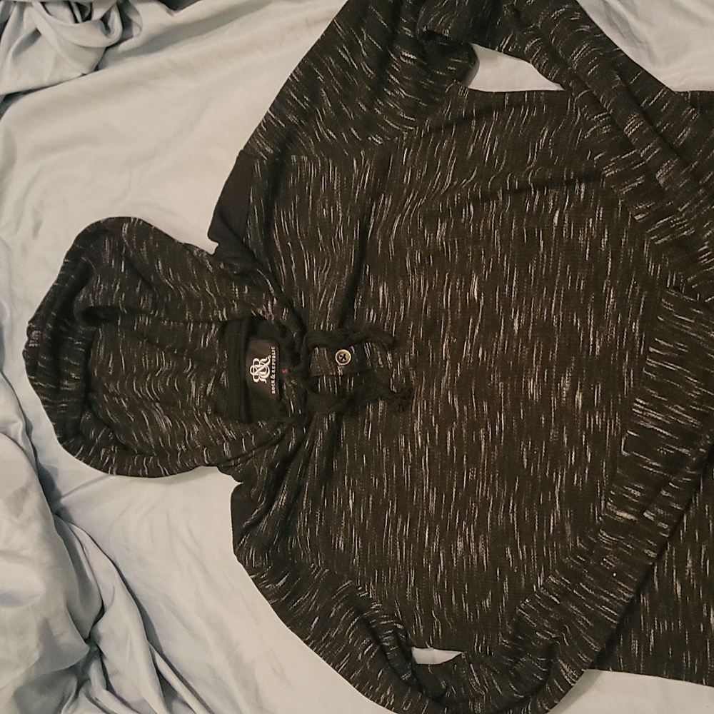 Rock and Republic mens small black textured lightweight hoodie